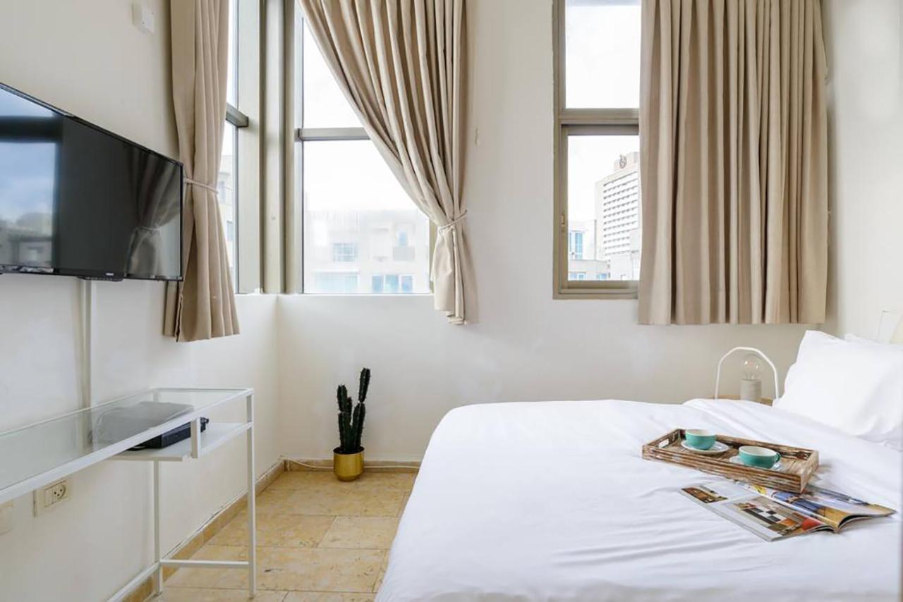 Bright And Spacious Loft By The Sea With Bomb Shelter Tel Aviv Eksteriør bilde