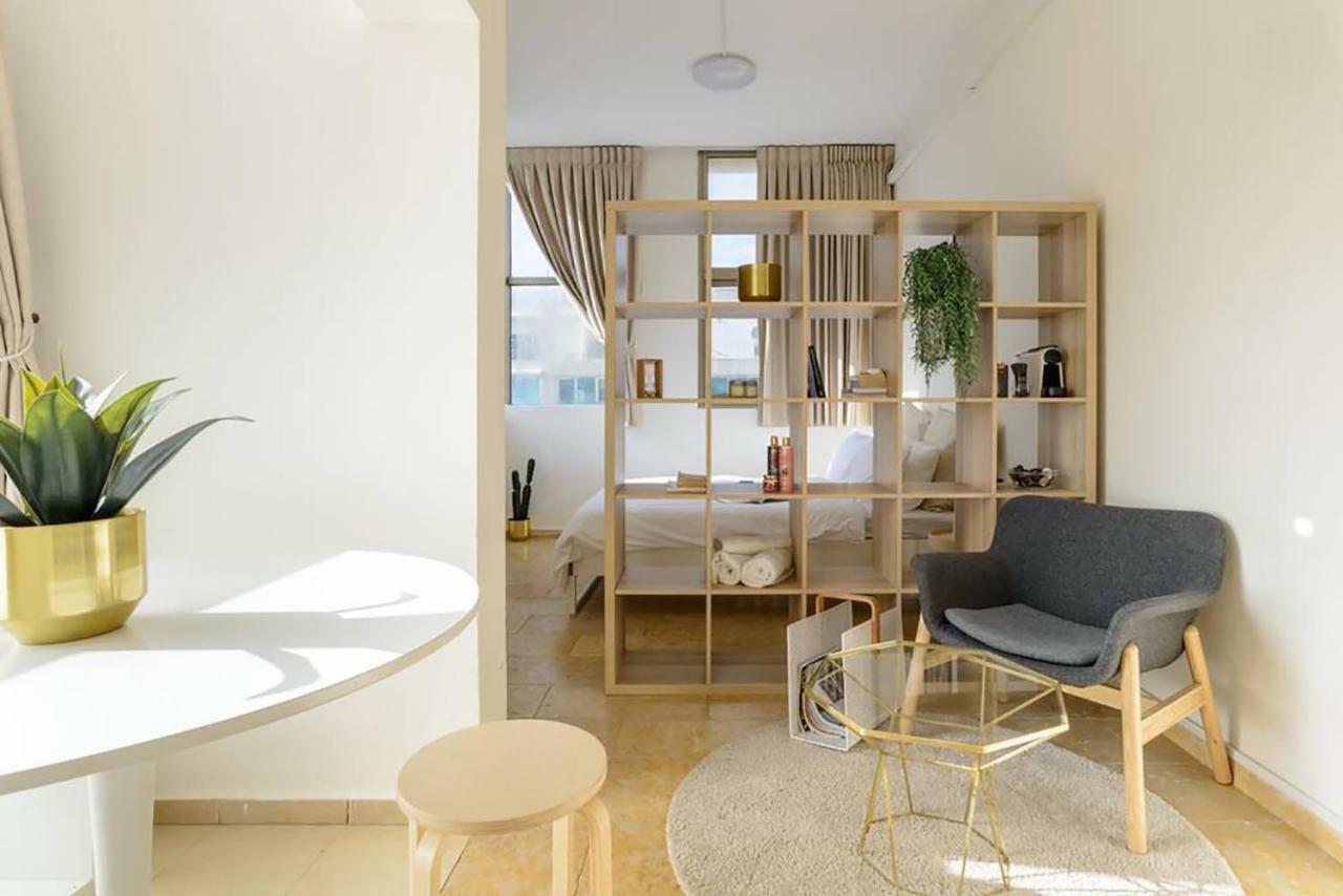Bright And Spacious Loft By The Sea With Bomb Shelter Tel Aviv Eksteriør bilde